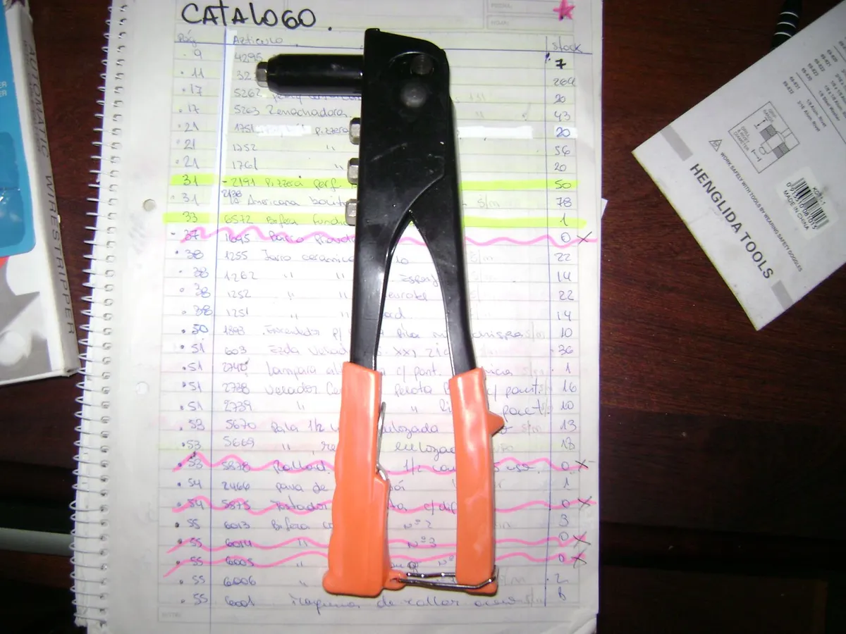Herramienta Remachadora